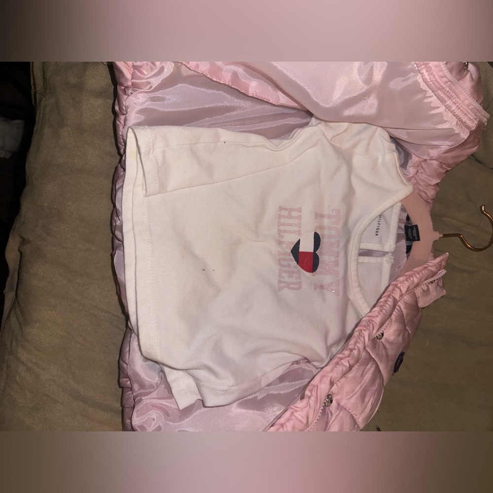 Tommy Hilfiger vest with sleeved tshirt